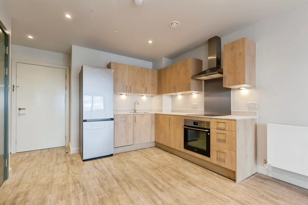 17 Rutherford Way, Wembley Park, Ha9, Wembley, photo 3