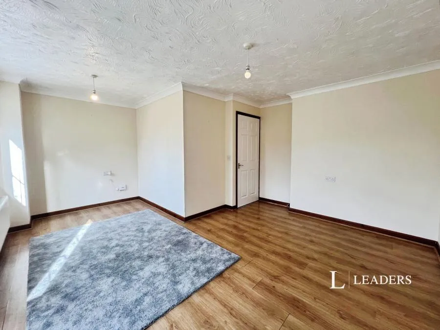 Honeysuckle Way, Spalding, PE11, photo 5