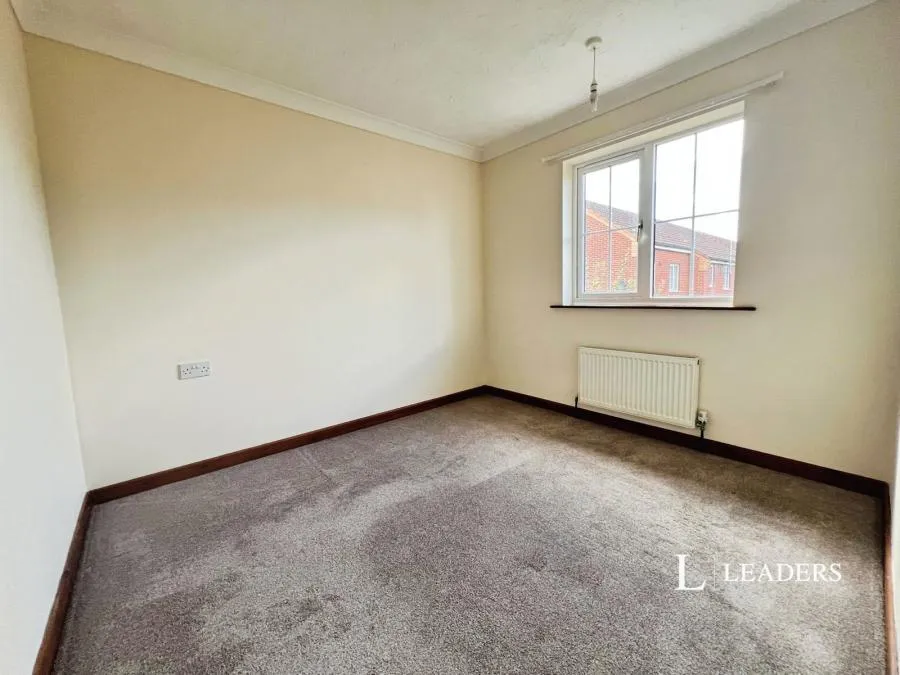 Honeysuckle Way, Spalding, PE11, photo 12