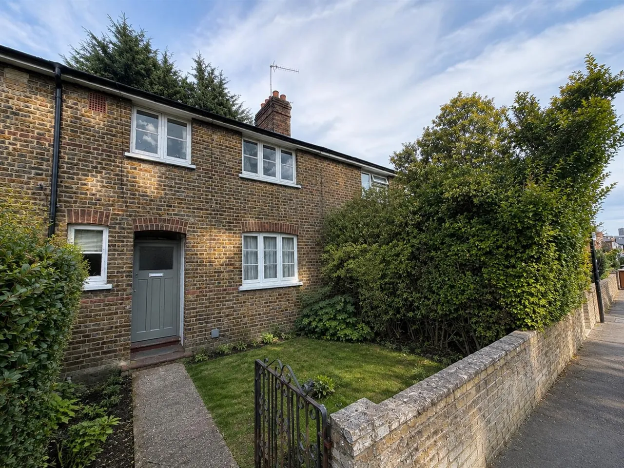 3 bed house to rent, Warwick Road, Walthamstow