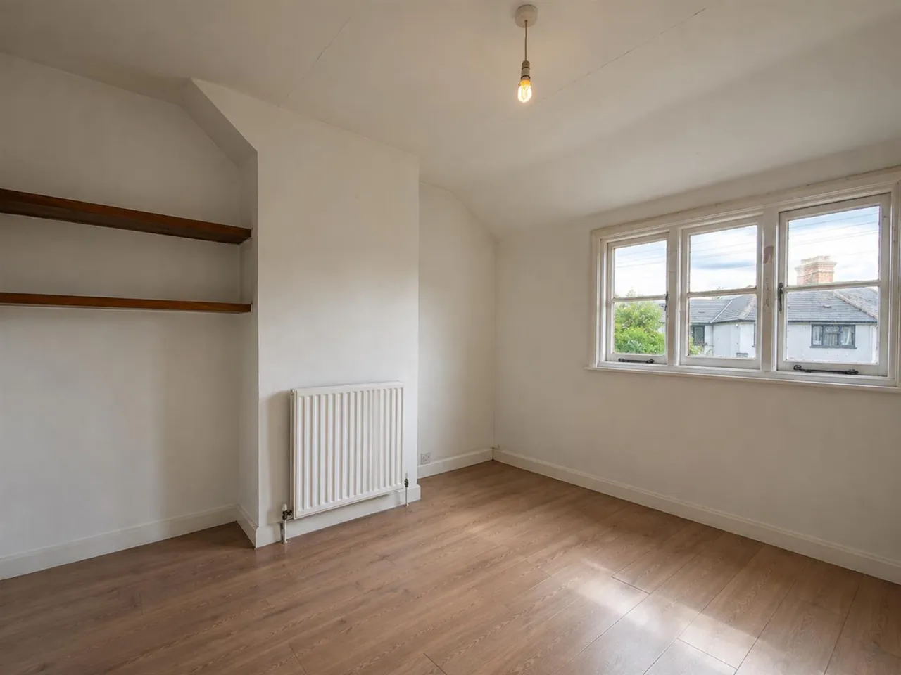Warwick Road, Walthamstow, photo 7