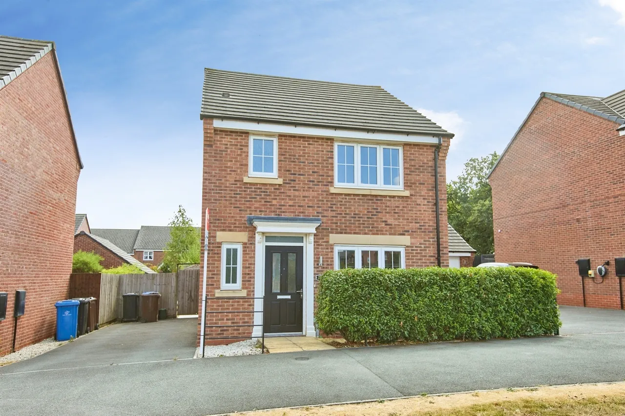 3 bed house for sale, Starflower Way, Mickleover, DE3
