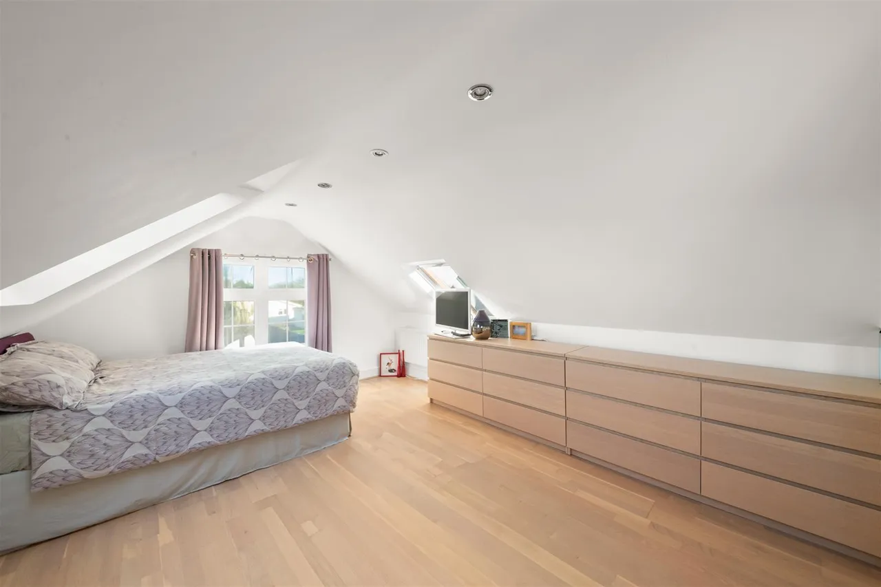 Copperfield Avenue, Uxbridge, photo 6