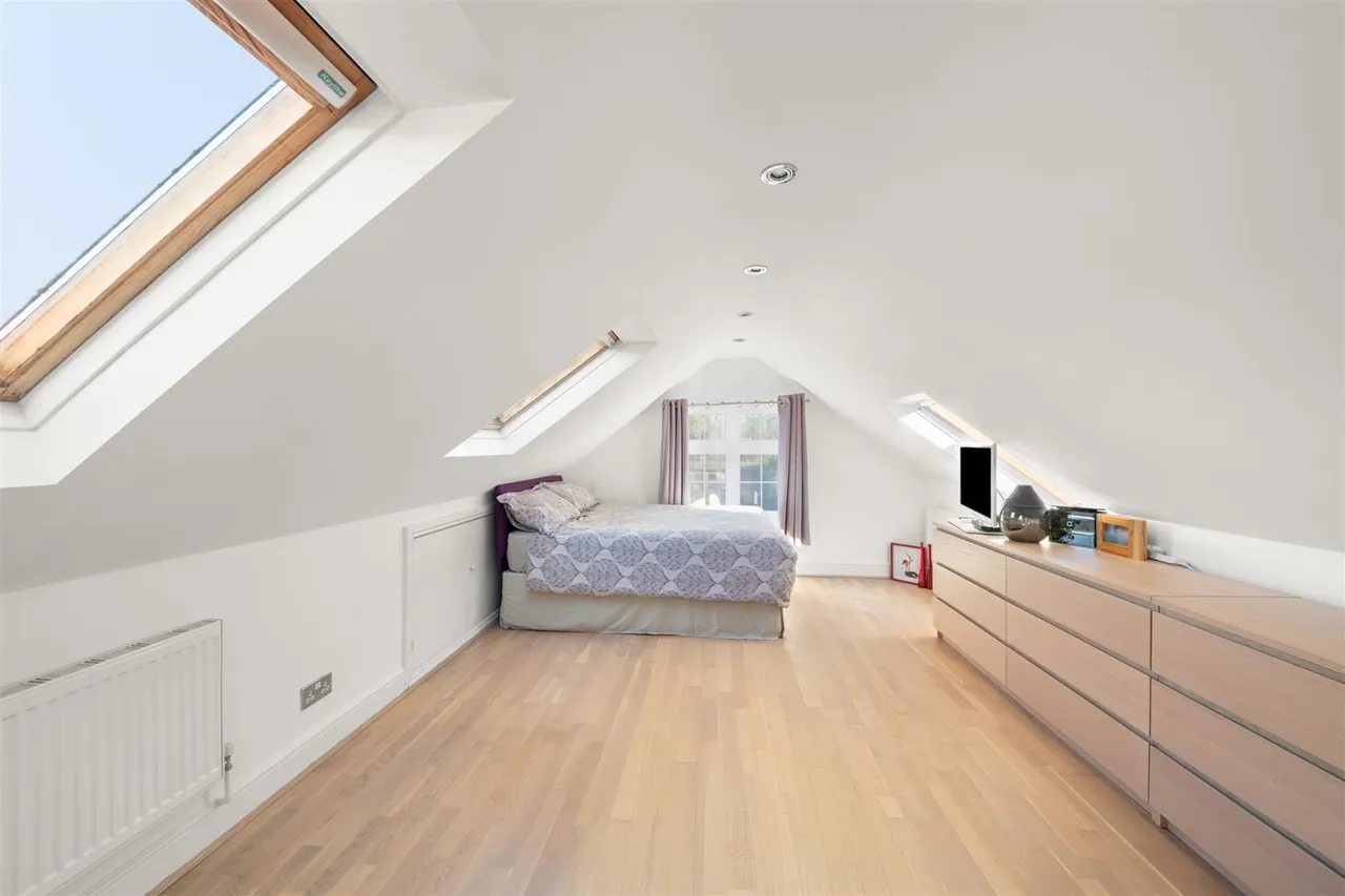 Copperfield Avenue, Uxbridge, photo 12