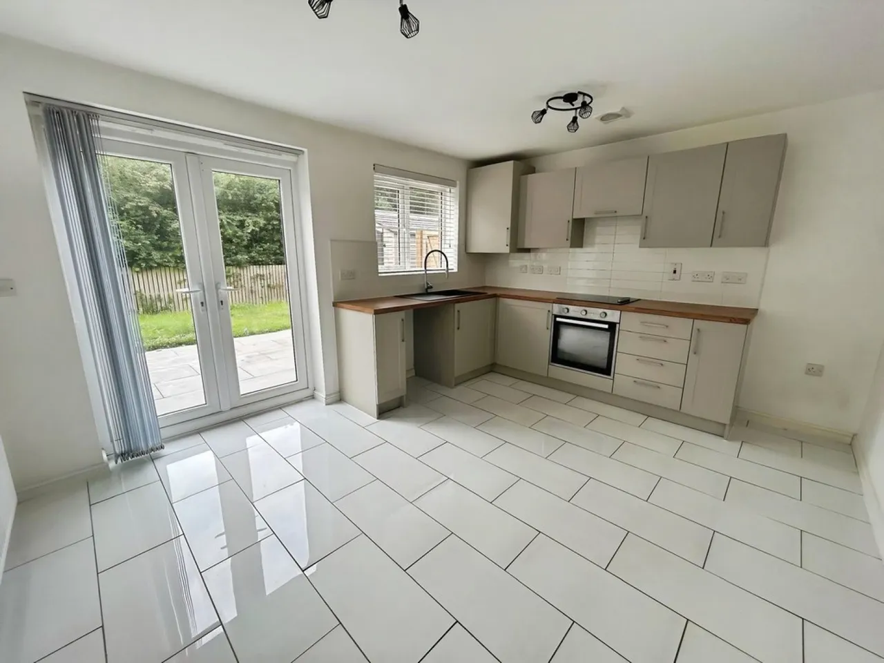 Swan Lane, New Ollerton,, photo 5