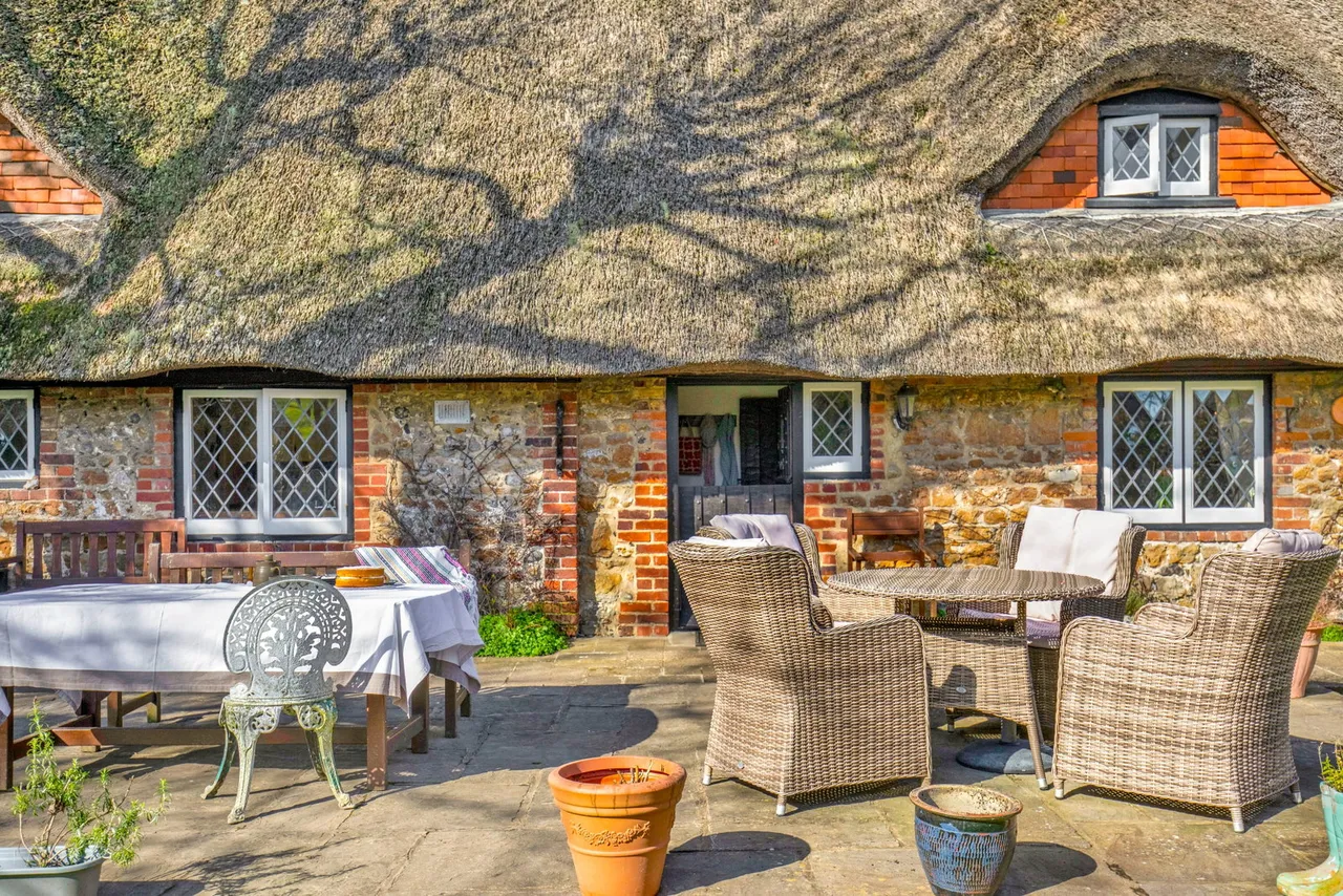 Nyetimber Lane, Aldwick, West Sussex, photo 11