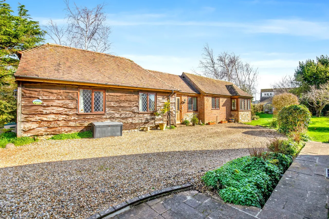 Nyetimber Lane, Aldwick, West Sussex, photo 2