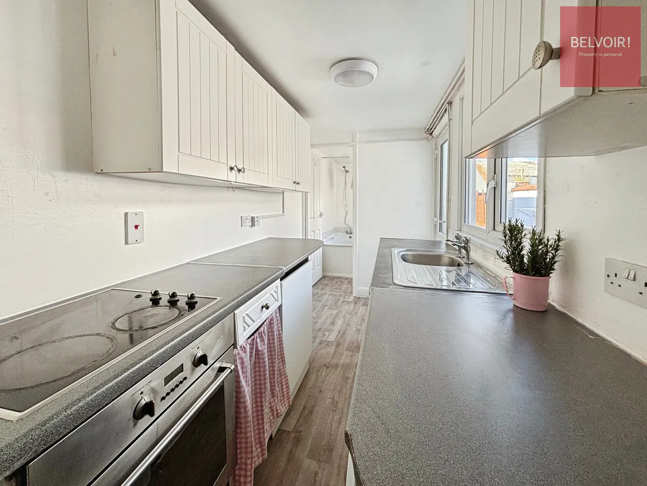 2 bed house to rent, Lime Street, Grimsby, DN31