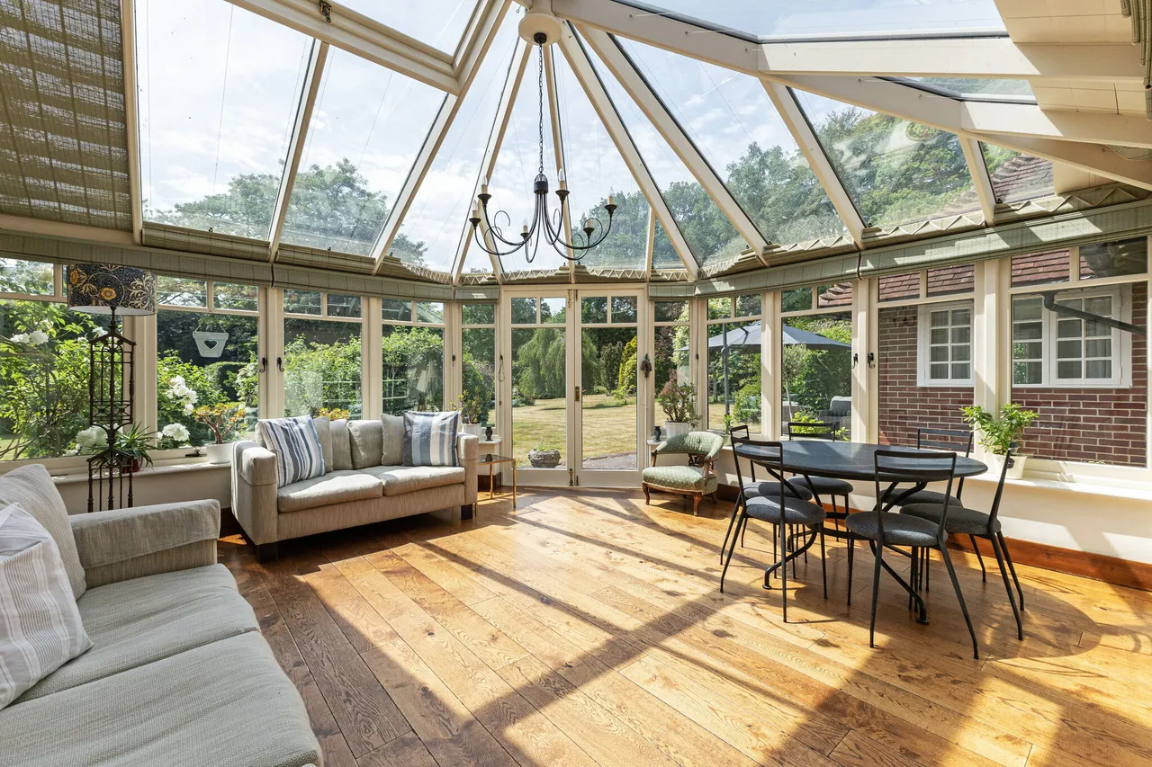 Weydown Road, Haslemere, GU27, photo 8