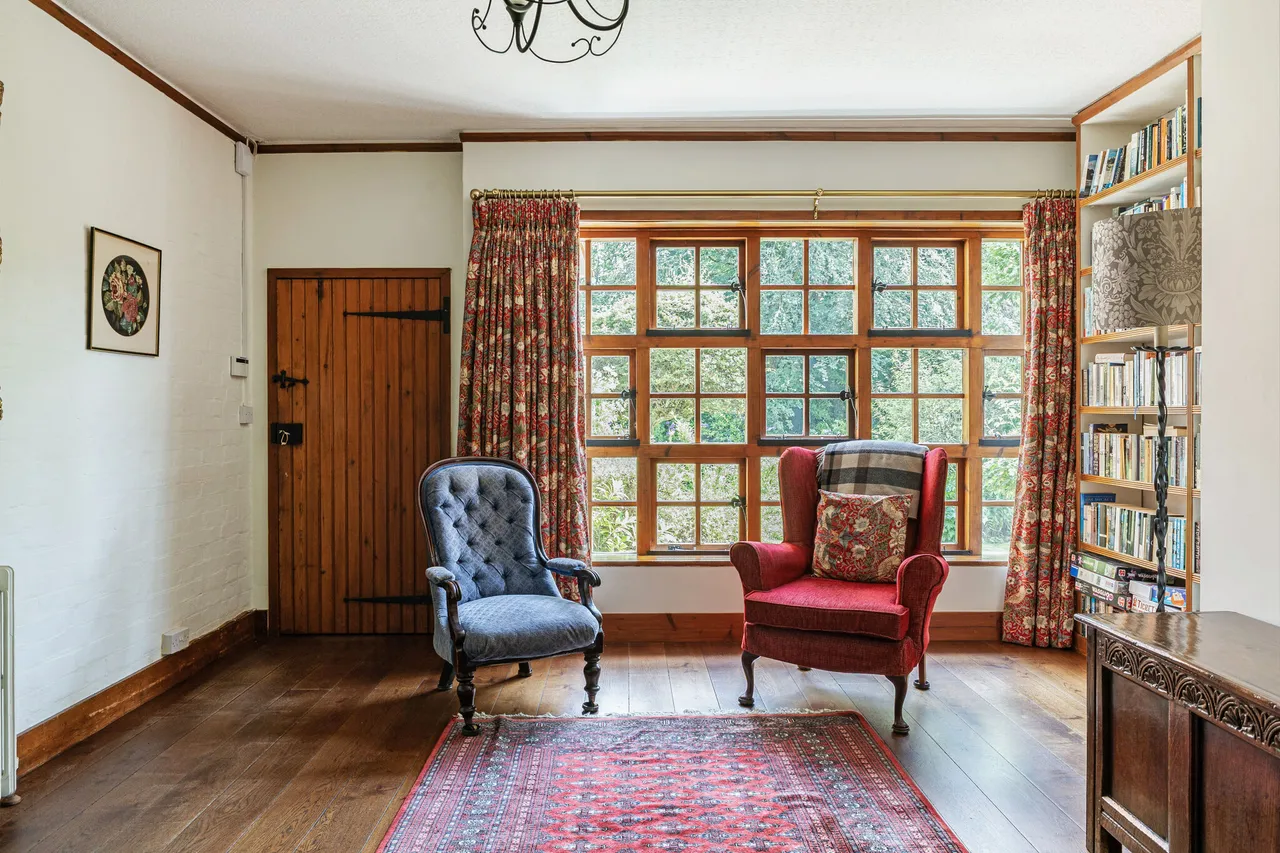 Weydown Road, Haslemere, GU27, photo 12