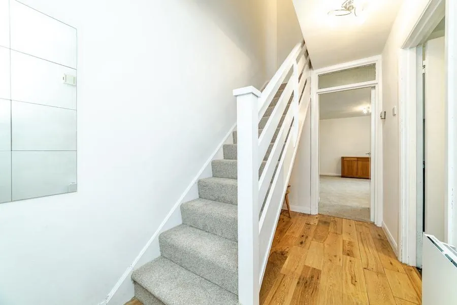 Frescade Crescent, Basingstoke, RG21, photo 6