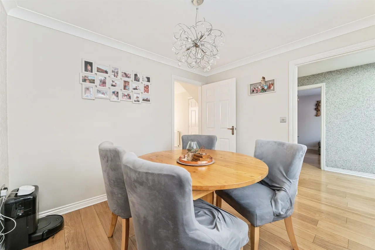 Farriers Gate CHATTERIS, PE16, photo 4