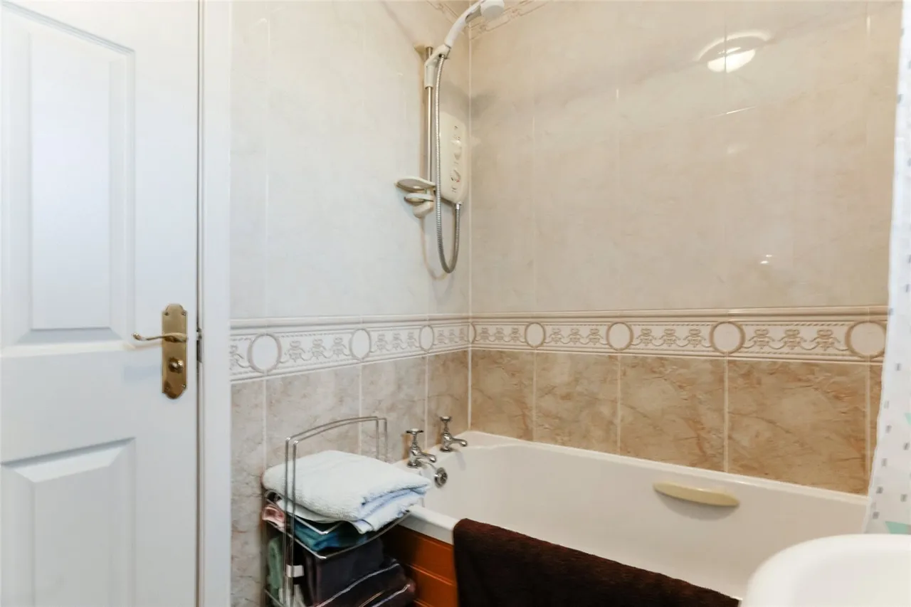 Tuphall Road, Hamilton, South Lanarkshire, ML3, photo 15