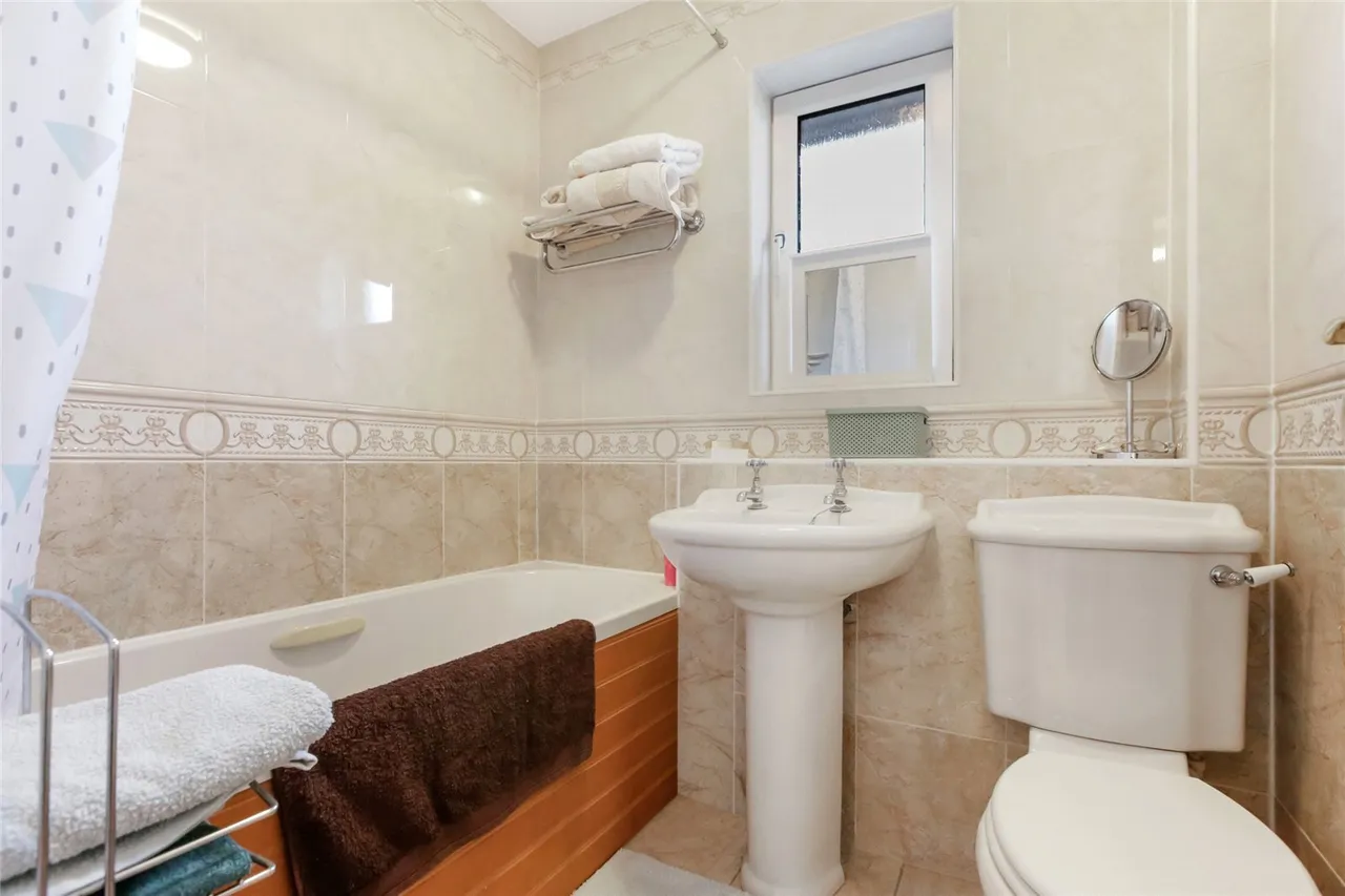 Tuphall Road, Hamilton, South Lanarkshire, ML3, photo 14