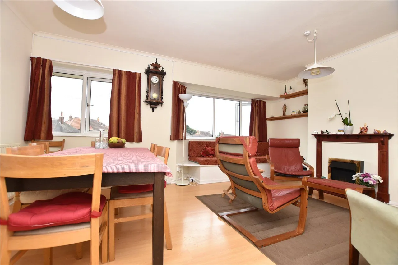 Dean Hall Close, Morley, LS27, photo 12