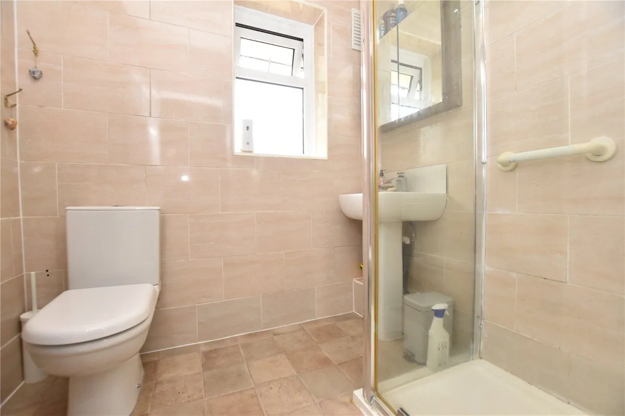 Dean Hall Close, Morley, LS27, photo 8