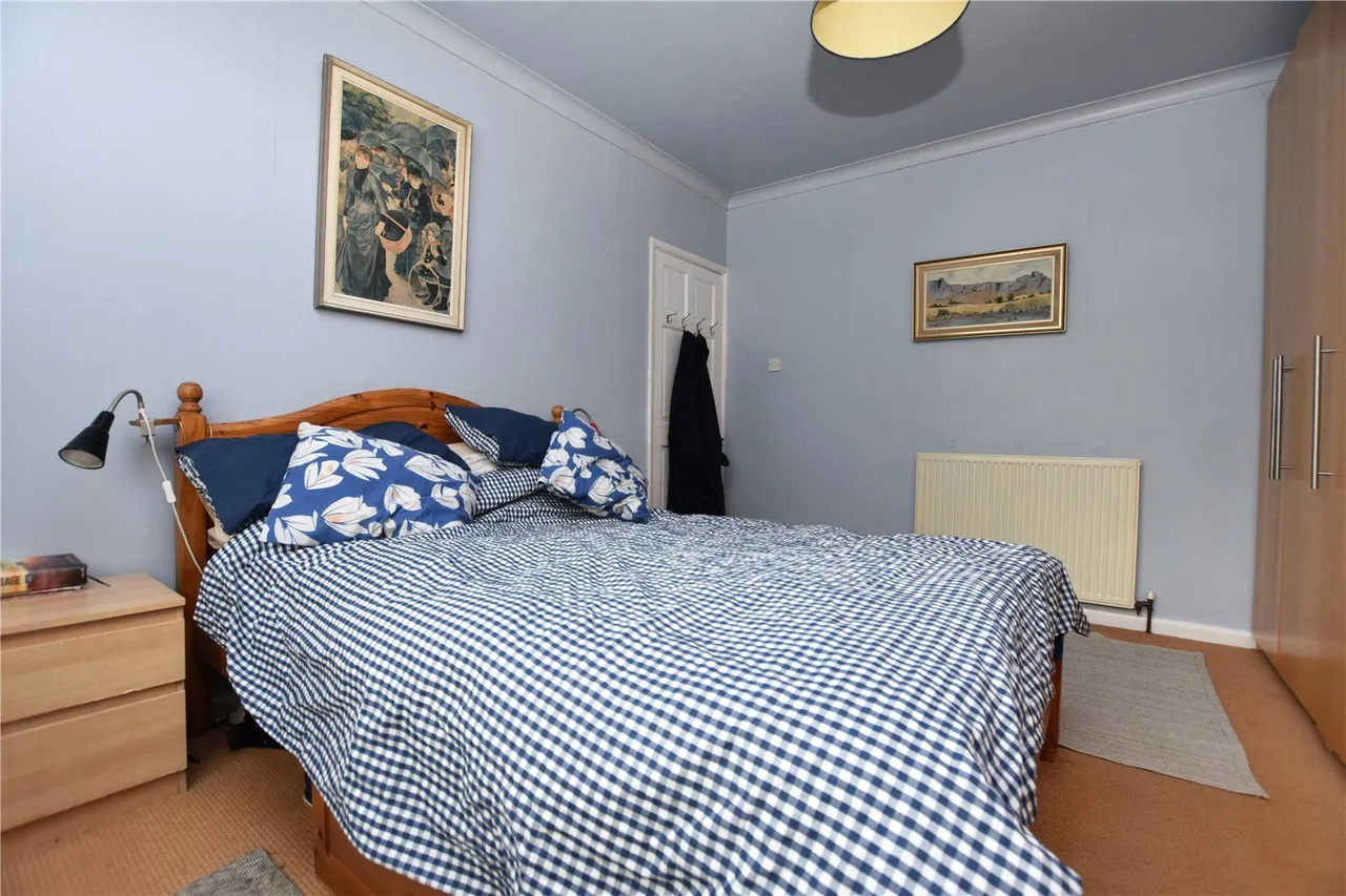 Dean Hall Close, Morley, LS27, photo 15