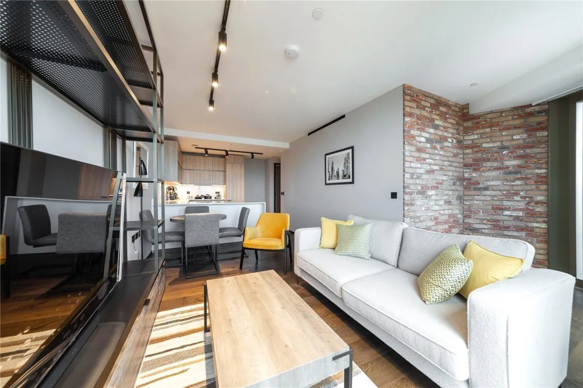 1 bed flat to rent — Hewett Street, Shoreditch