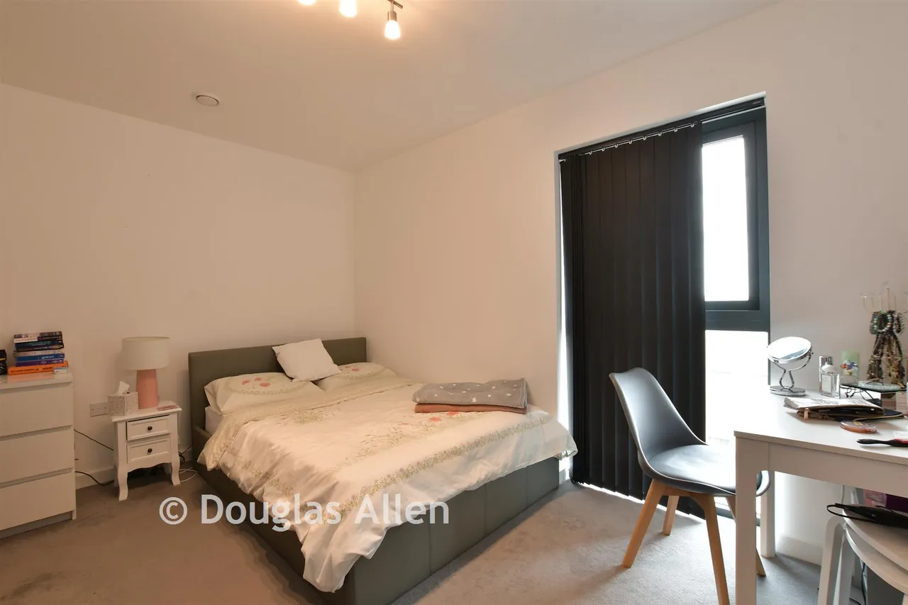 Broadis Way, Rainham, RM13, photo 6