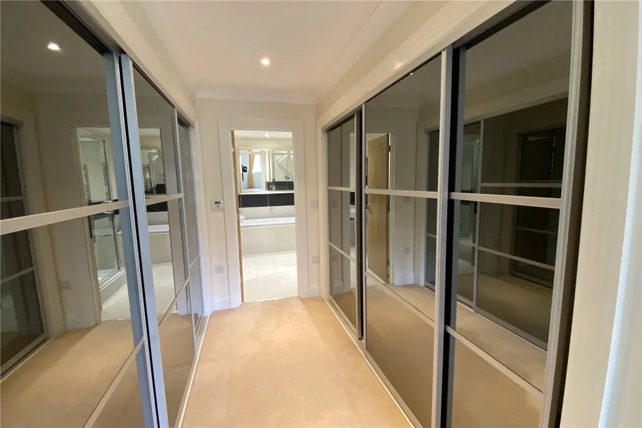 Park Grove, Knotty Green, Beaconsfield, HP9, photo 9