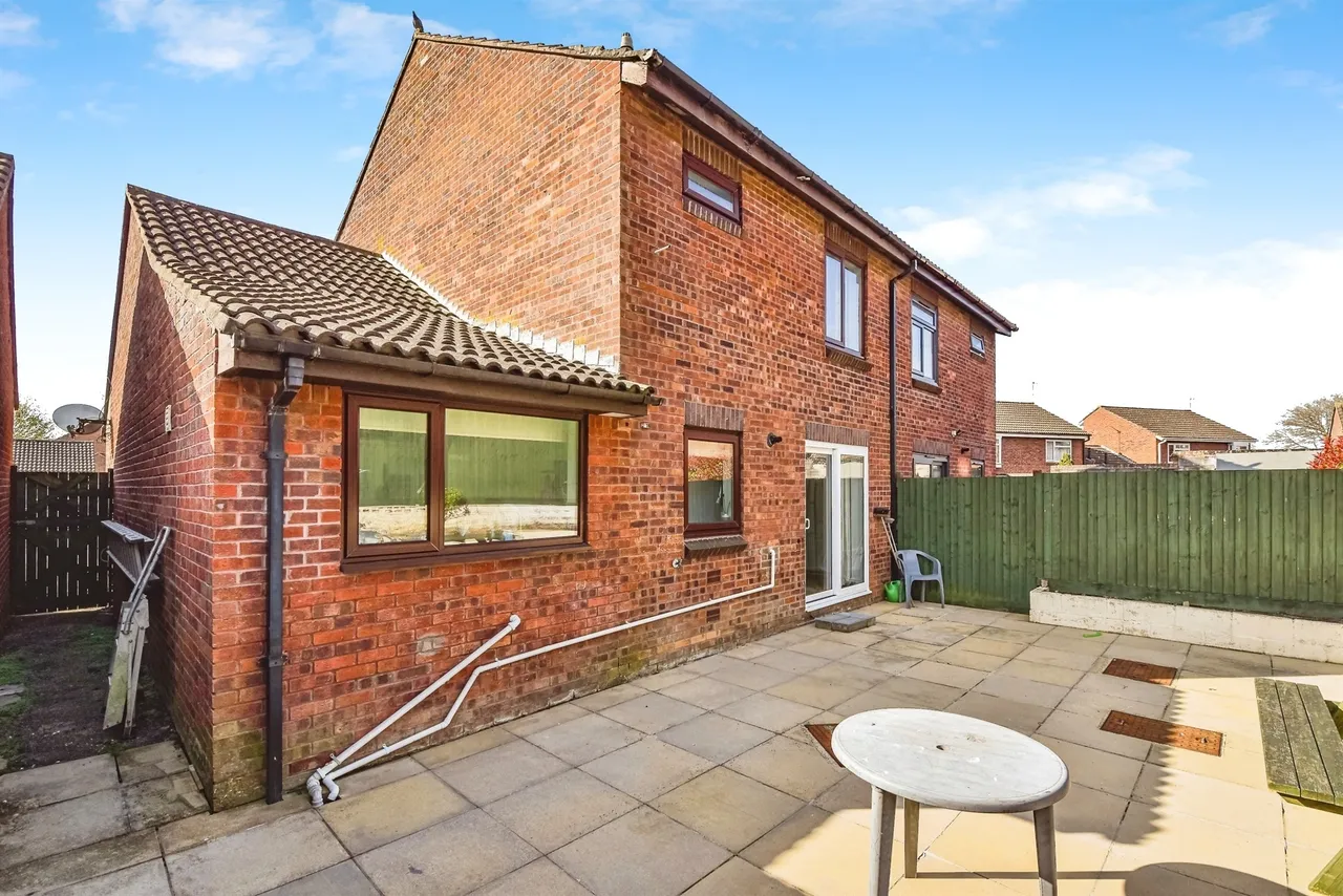 Holly Court, Frome, BA11, photo 17