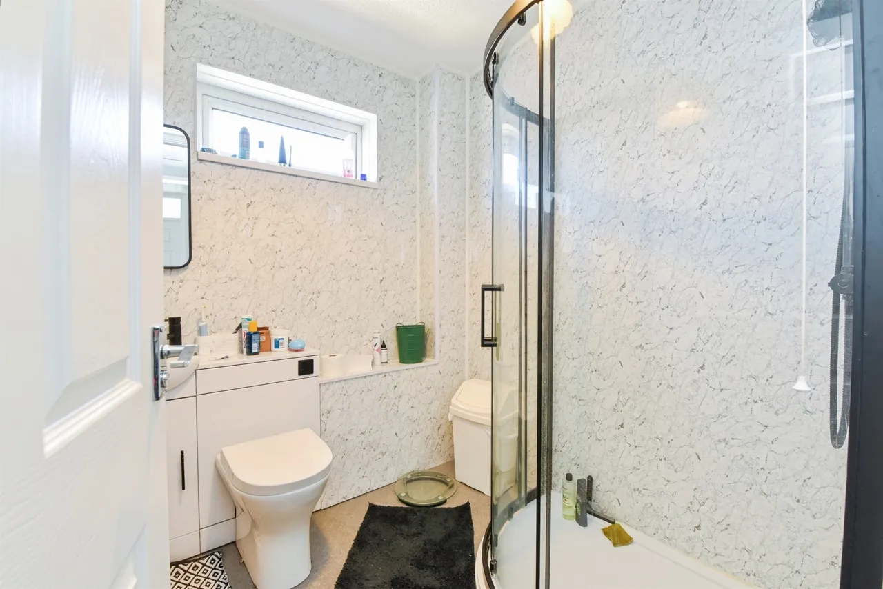 Holly Court, Frome, BA11, photo 13