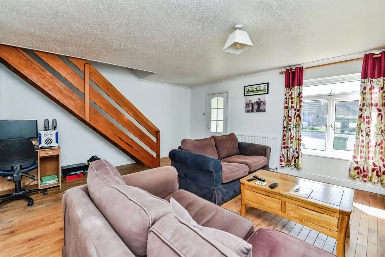 Holly Court, Frome, BA11, photo 2