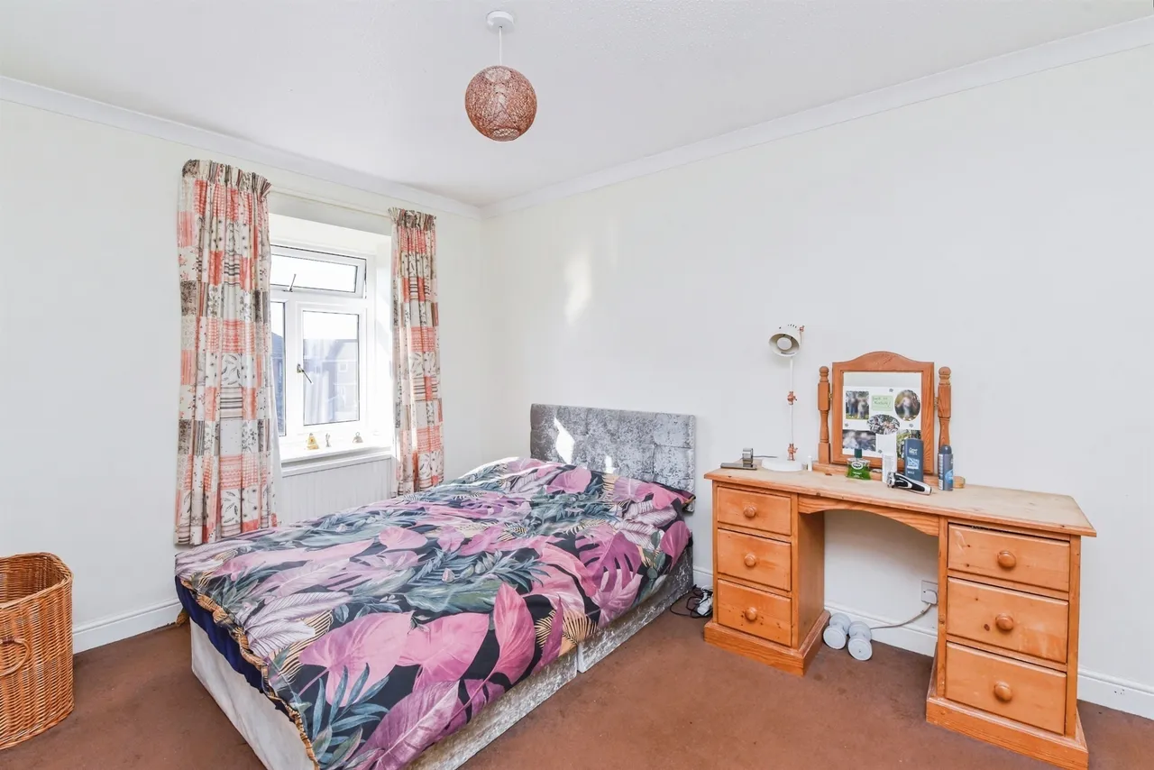 Holly Court, Frome, BA11, photo 9