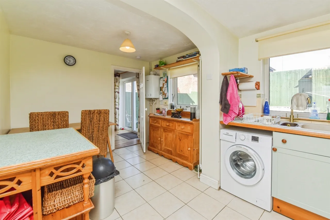 Holly Court, Frome, BA11, photo 5