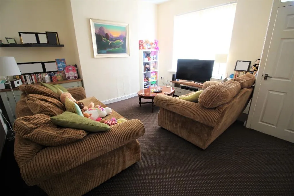 Dumers Lane, Radcliffe, M26, photo 2