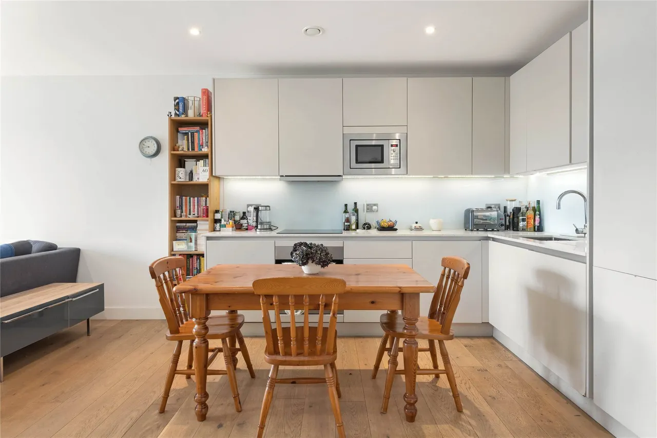Cobalt Place, London, SW11, photo 2