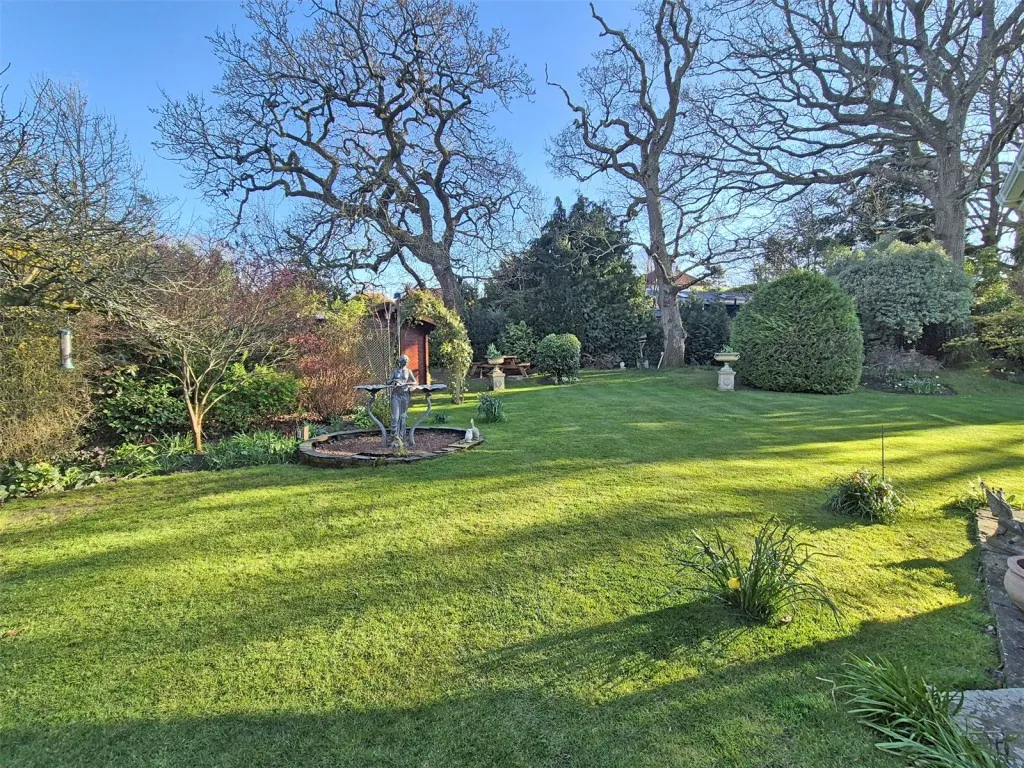 New Milton, Hampshire, photo 17