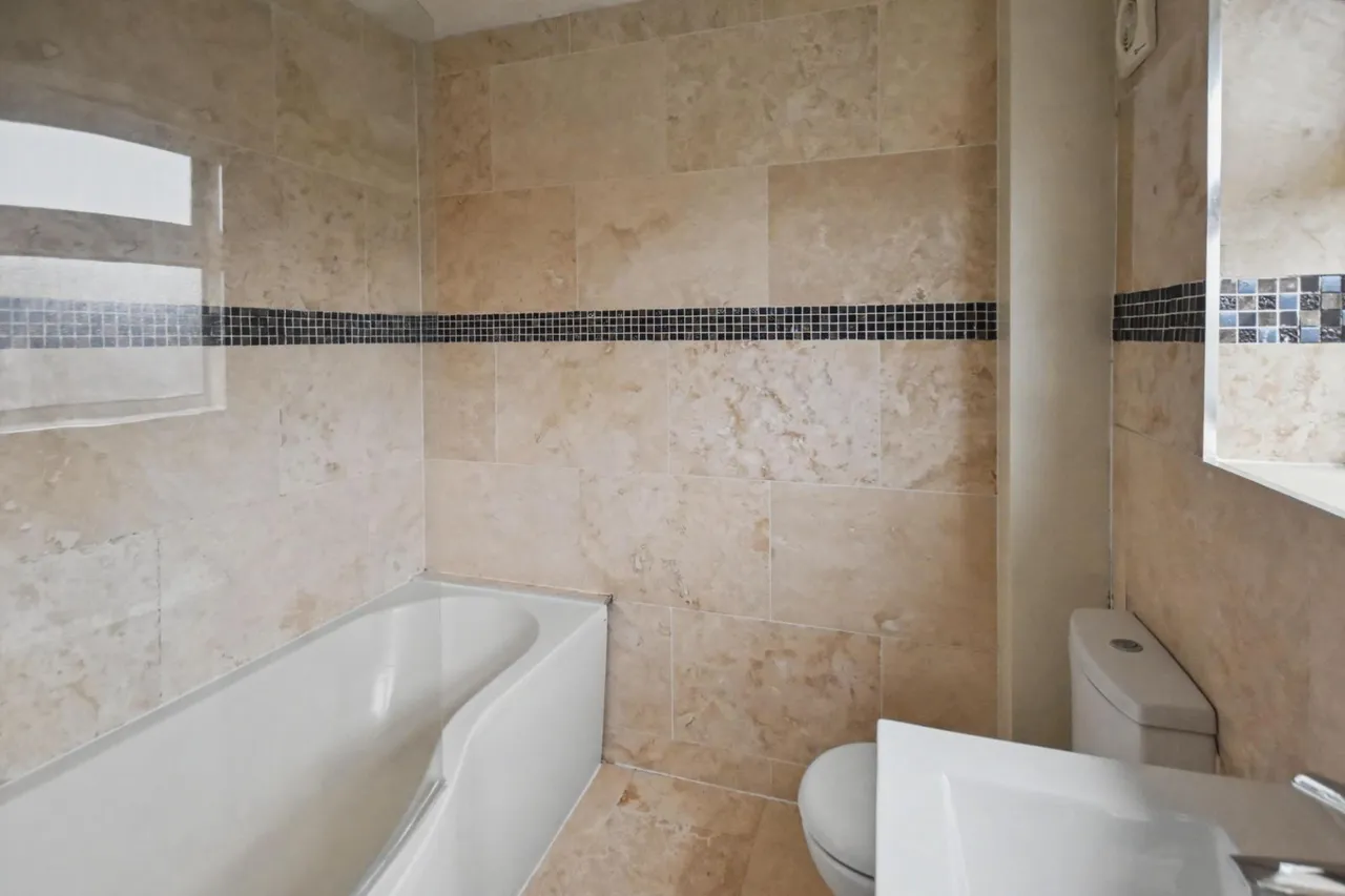 Nairn Road, Stamford, PE9, photo 8