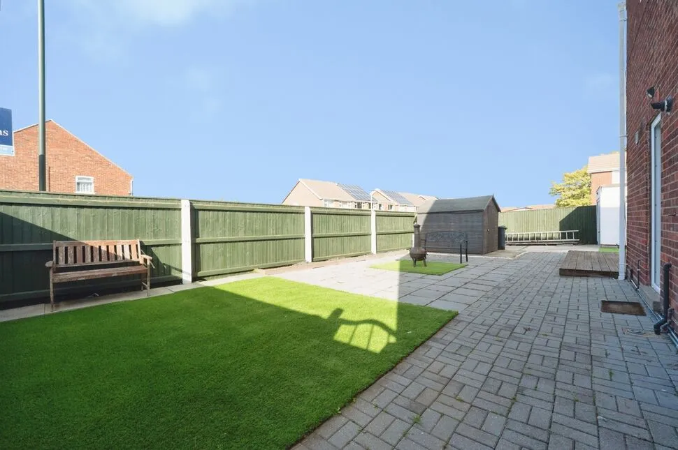 Laburnum Drive, Grimsby, Lincolnshire, DN34, photo 9