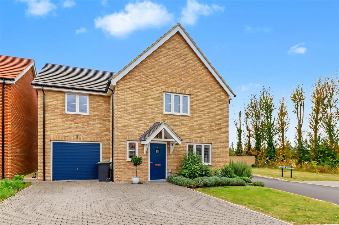 4 bed property for sale, Ash Road, Fordham, CB7