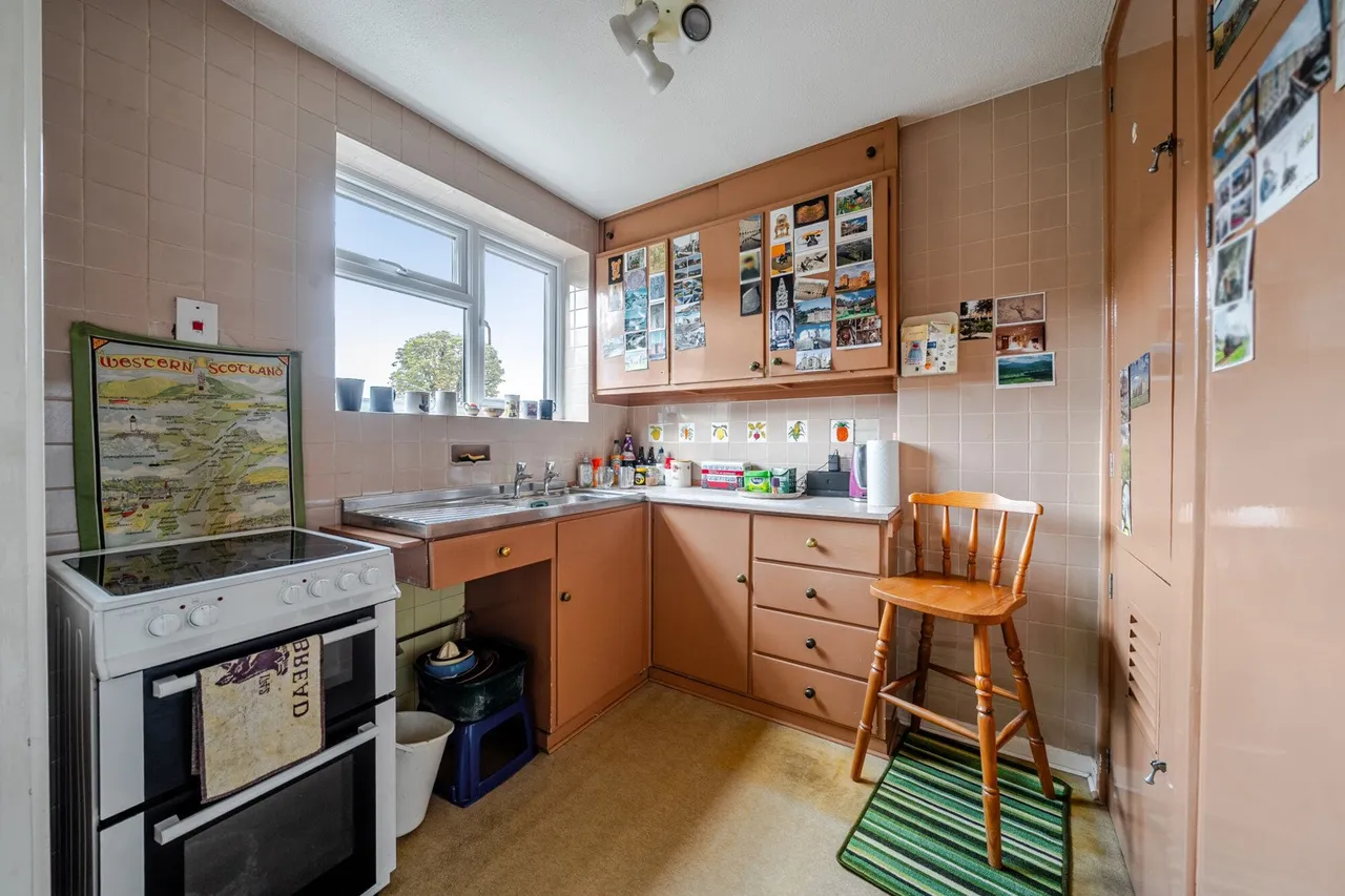 Lyme Farm Road, SE12, photo 2