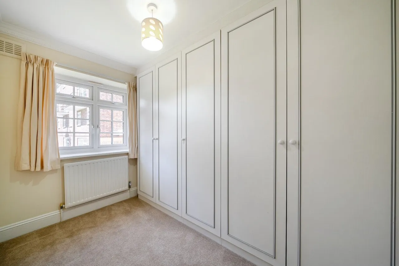 Albert Drive, London, SW19, photo 6
