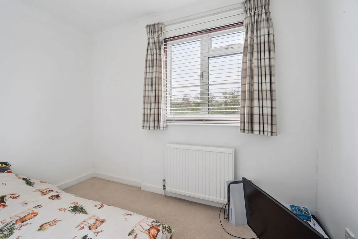 Pinner, HA5, photo 14