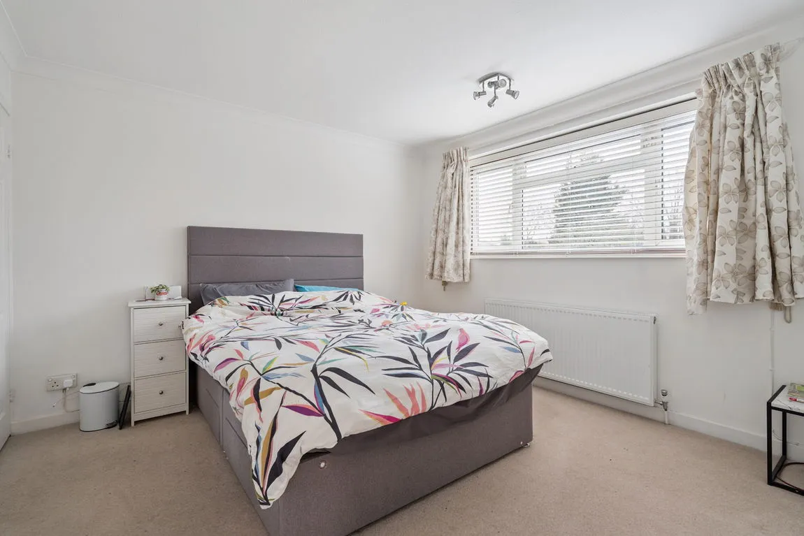 Pinner, HA5, photo 9