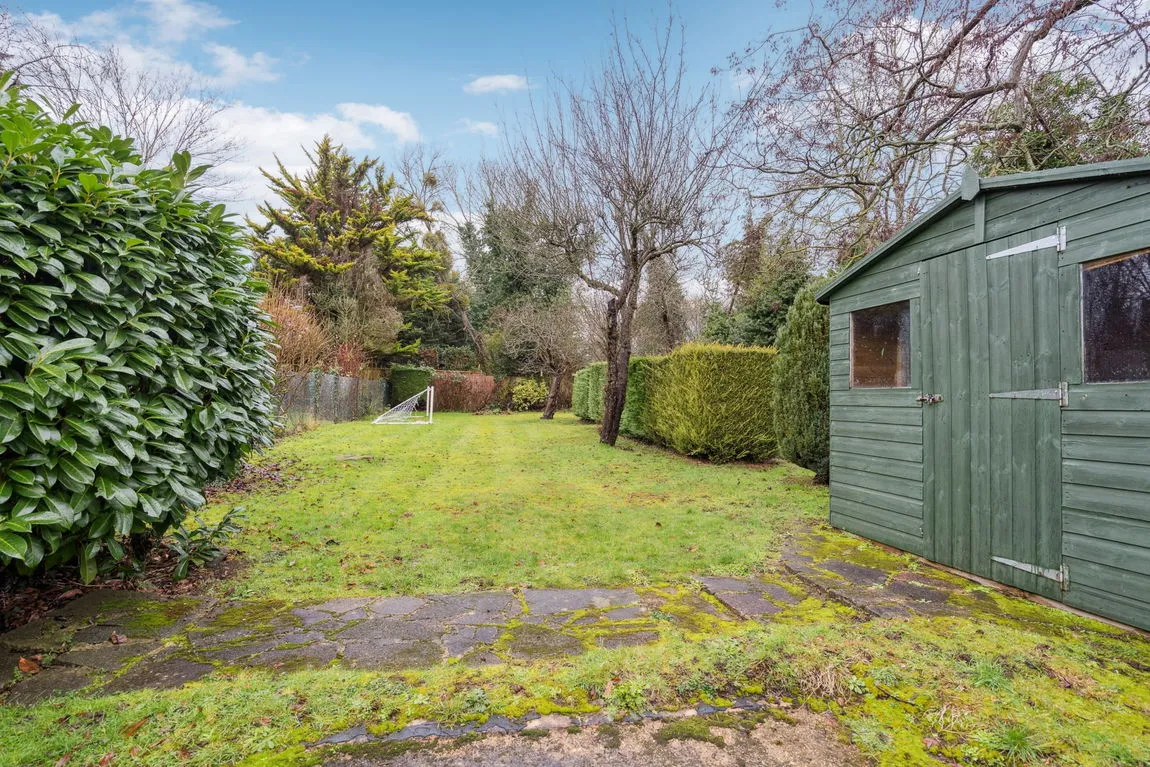 Pinner, HA5, photo 6