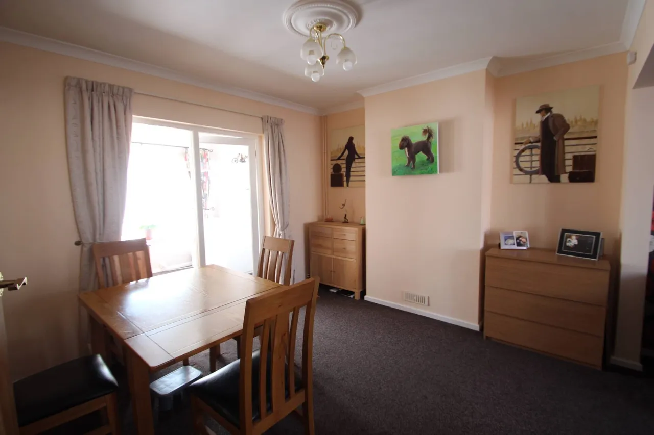 Madison Crescent, Bexleyheath, Kent, DA7, photo 5