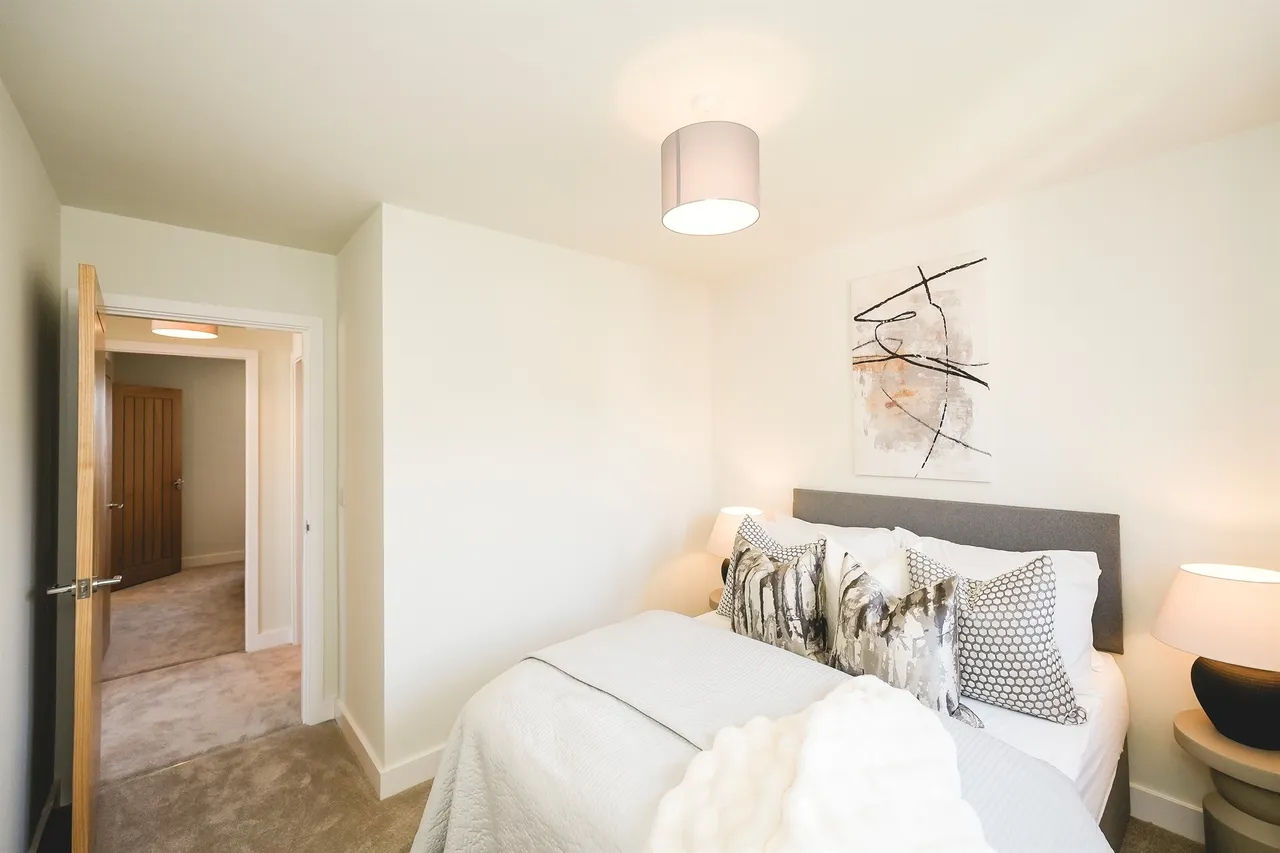 Coventry Lane, Bramcote, NG9, photo 11