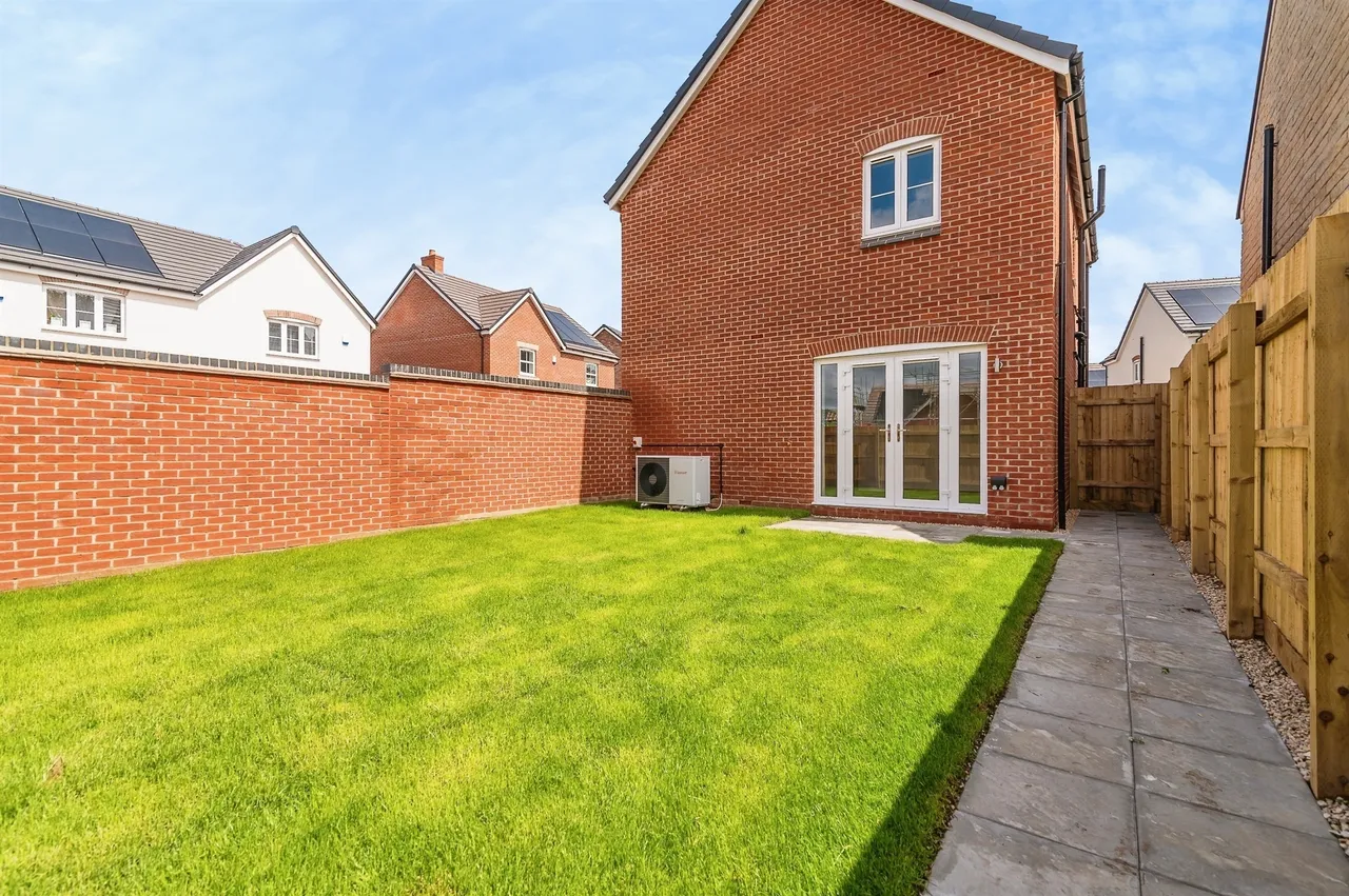 Coventry Lane, Bramcote, NG9, photo 20