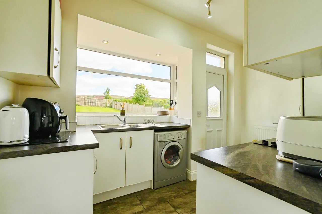 Hughes Avenue, Horwich, Bolton, photo 6