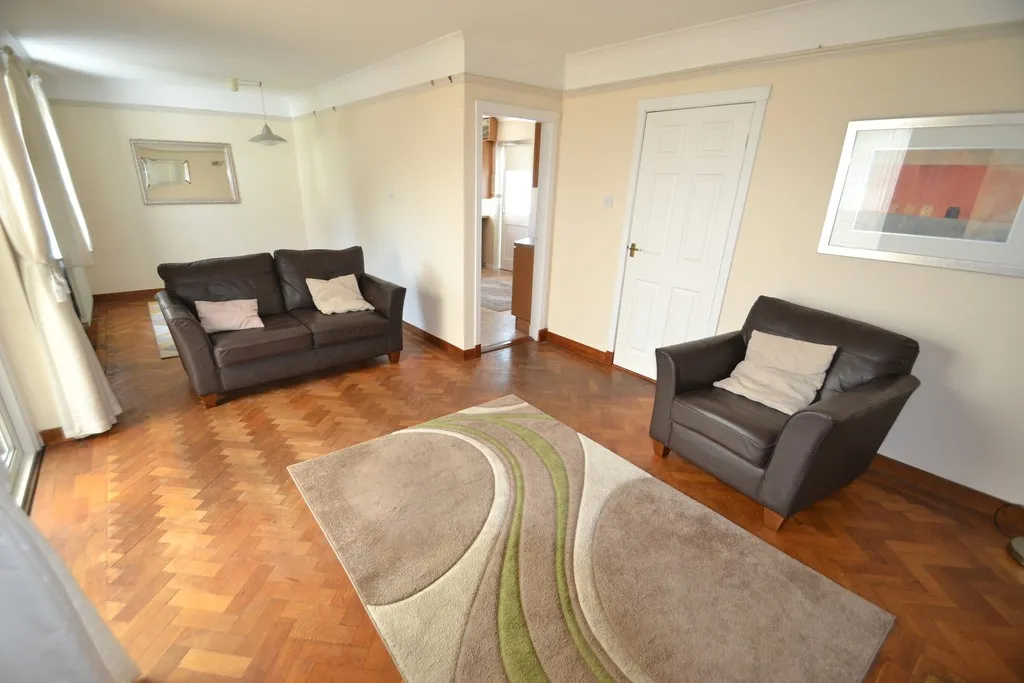 Stafford Road, Newport, photo 5