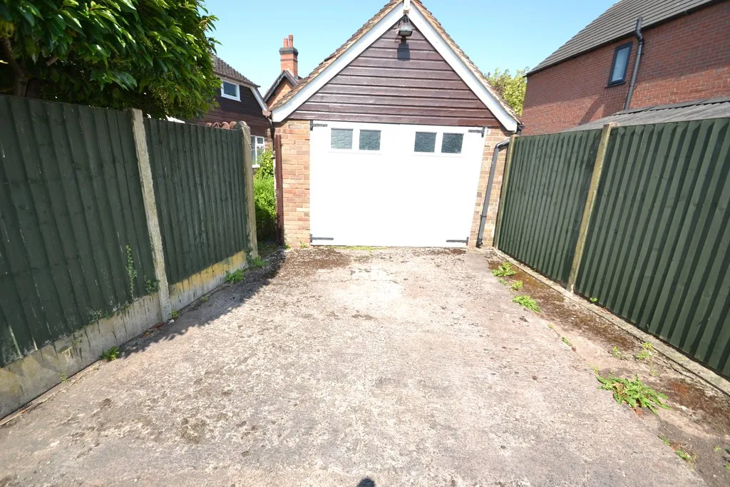Stafford Road, Newport, photo 13