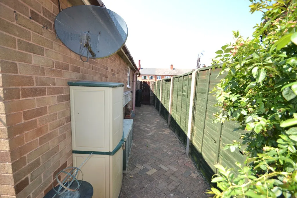Stafford Road, Newport, photo 20