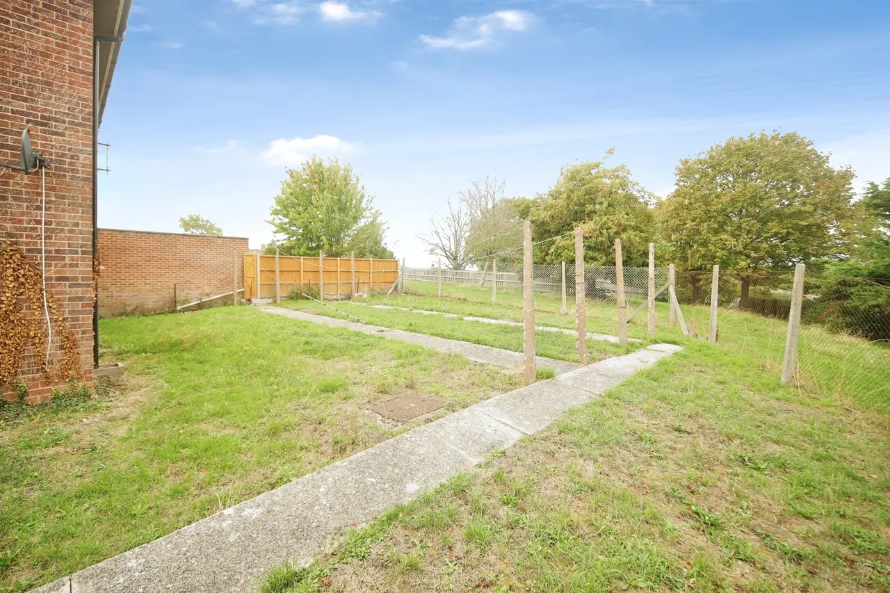Russett Road, Taunton, photo 3