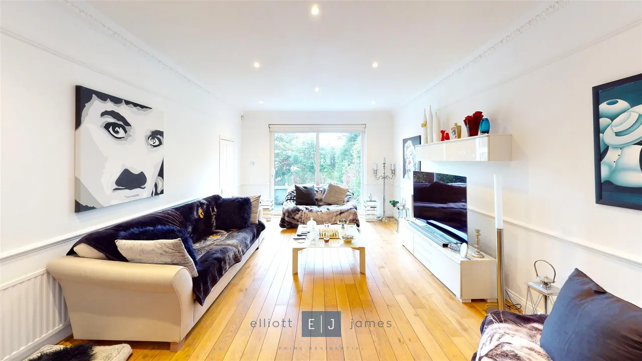 Alderton Mews, Alderton Hill, Loughton, photo 6