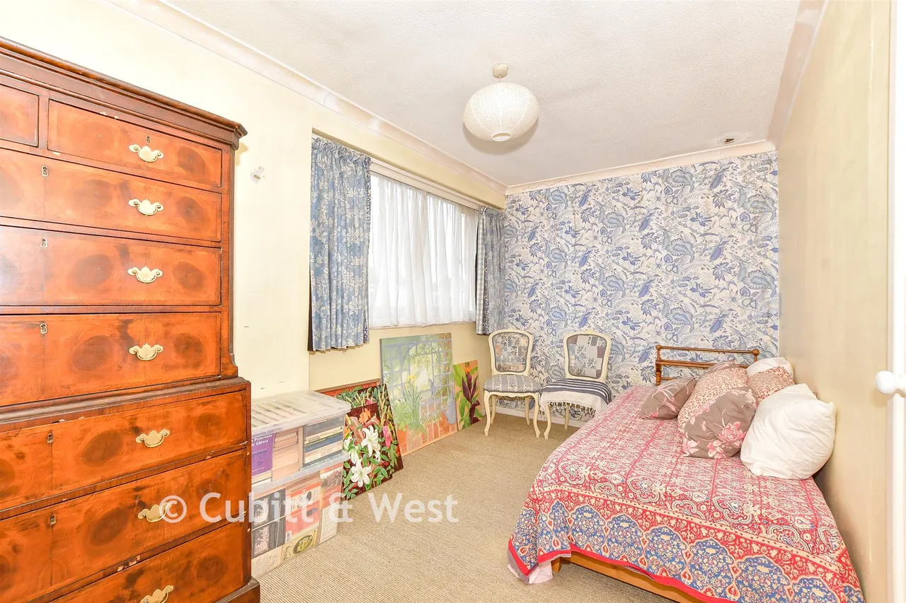 Maisemore Gardens, Emsworth, PO10, photo 10